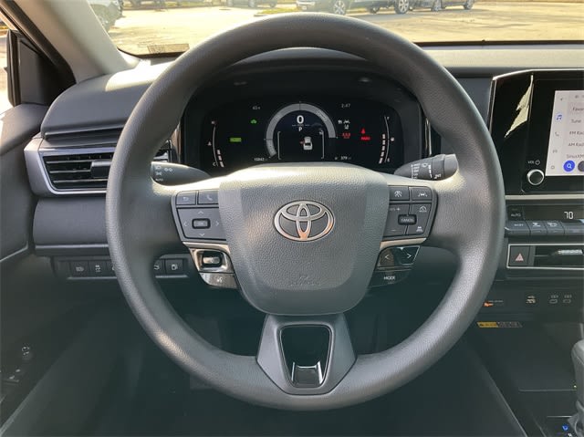 2025 Toyota Camry LE 10