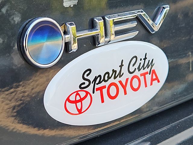 Thumbnail: 2025 Toyota Camry - 24