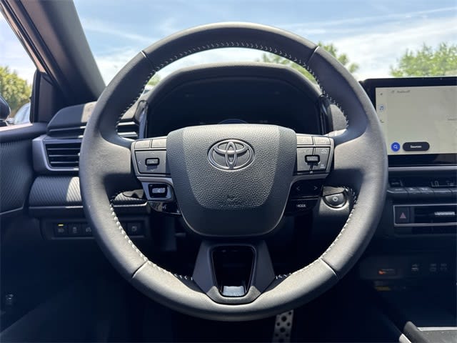 2025 Toyota Camry SE 12