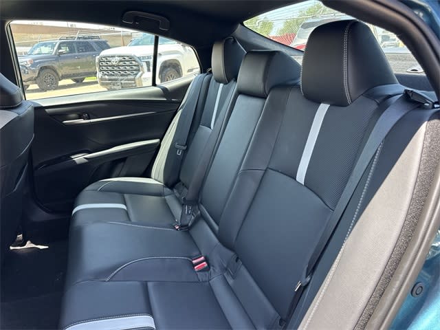 2025 Toyota Camry SE 23