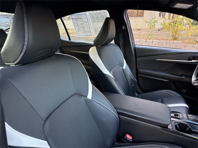 Thumbnail: 2025 Toyota Camry - 10