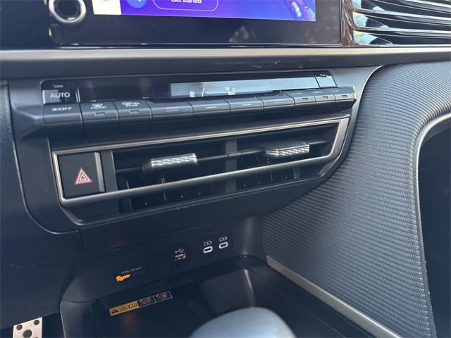 Thumbnail: 2025 Toyota Camry - 27