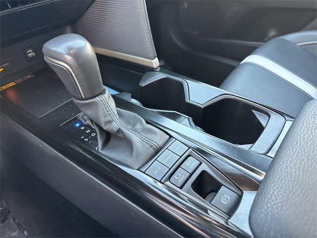 Thumbnail: 2025 Toyota Camry - 14