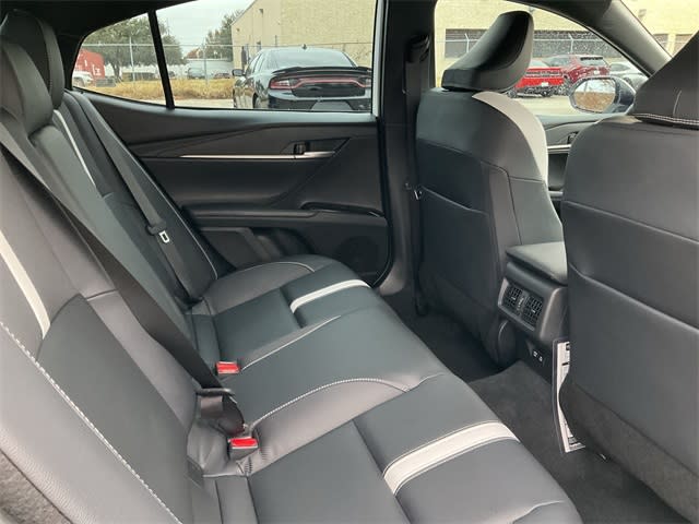 Thumbnail: 2025 Toyota Camry - 10