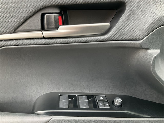 Thumbnail: 2025 Toyota Camry - 23