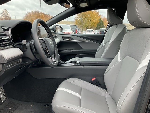 Thumbnail: 2025 Toyota Camry - 9