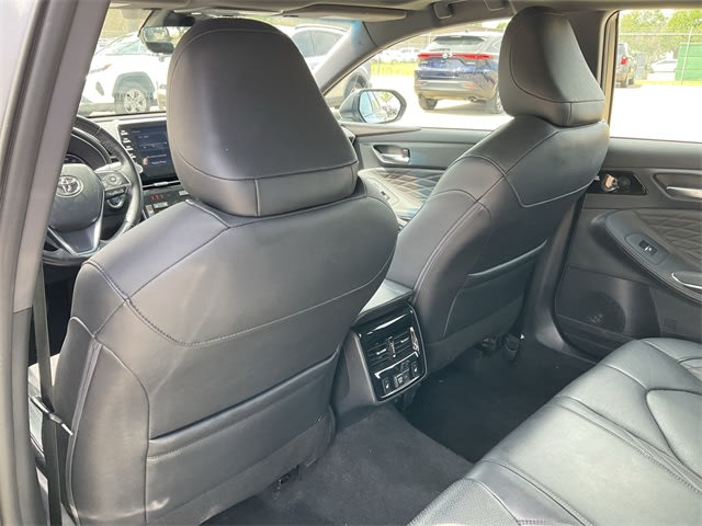 2022 Toyota Avalon Limited 10