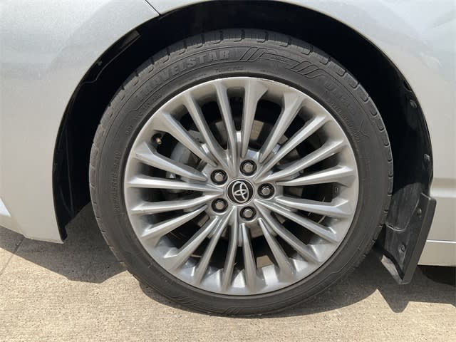 2022 Toyota Avalon Limited 7