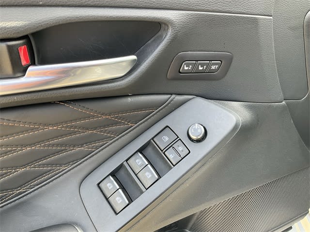 2022 Toyota Avalon Limited 23