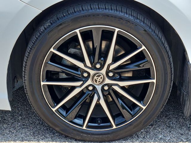 Thumbnail: 2021 Toyota Camry - 7