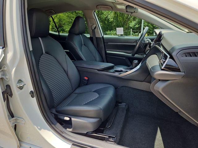 Thumbnail: 2021 Toyota Camry - 11