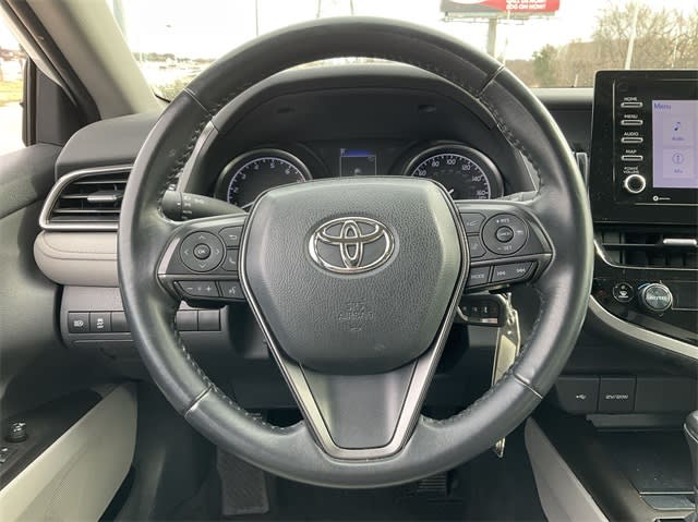 2022 Toyota Camry SE 10