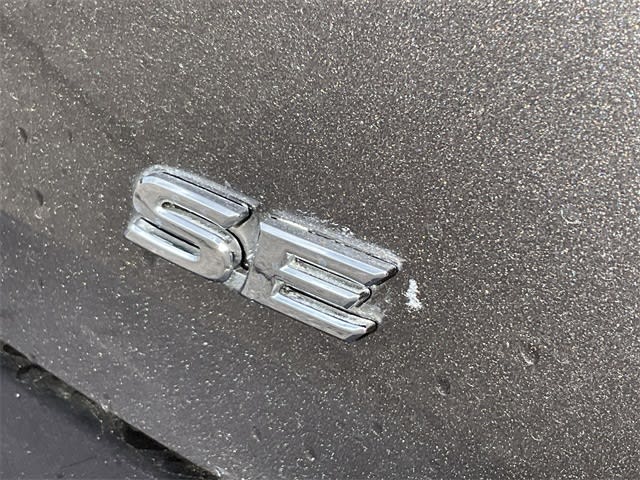 Thumbnail: 2023 Toyota Camry - 16