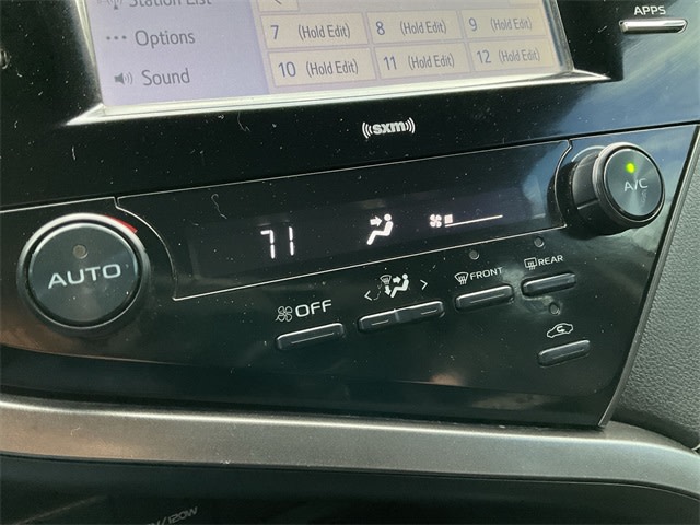 Thumbnail: 2020 Toyota Camry - 26