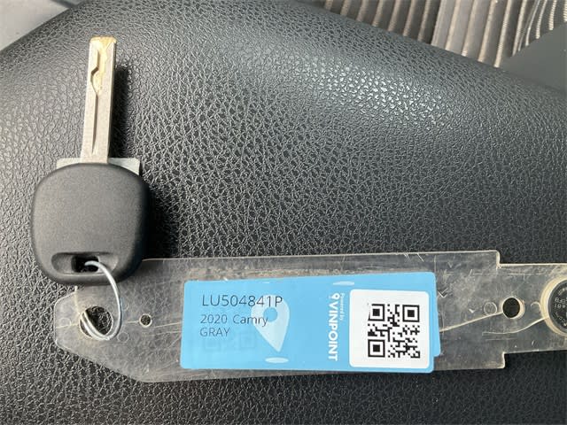 Thumbnail: 2020 Toyota Camry - 15