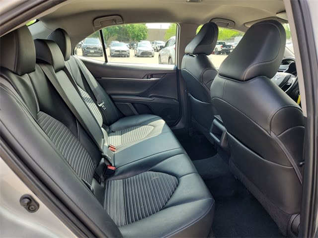 2021 Toyota Camry SE 23