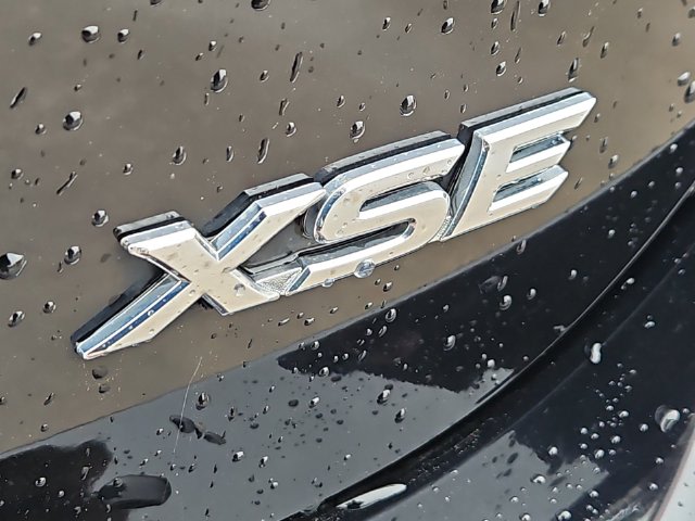 Thumbnail: 2022 Toyota Camry - 23