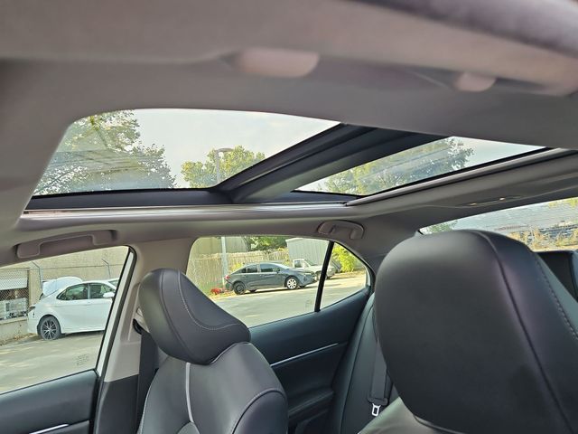 Thumbnail: 2020 Toyota Camry - 25