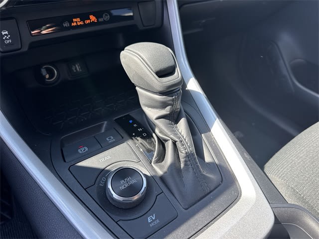 Thumbnail: 2025 Toyota RAV4 - 14