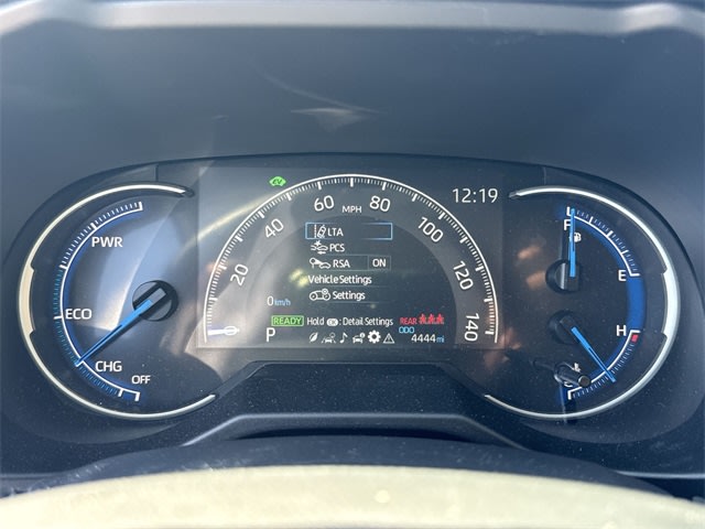 Thumbnail: 2025 Toyota RAV4 - 15