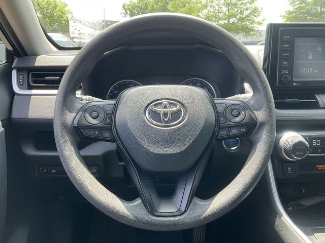 Thumbnail: 2021 Toyota RAV4 - 10