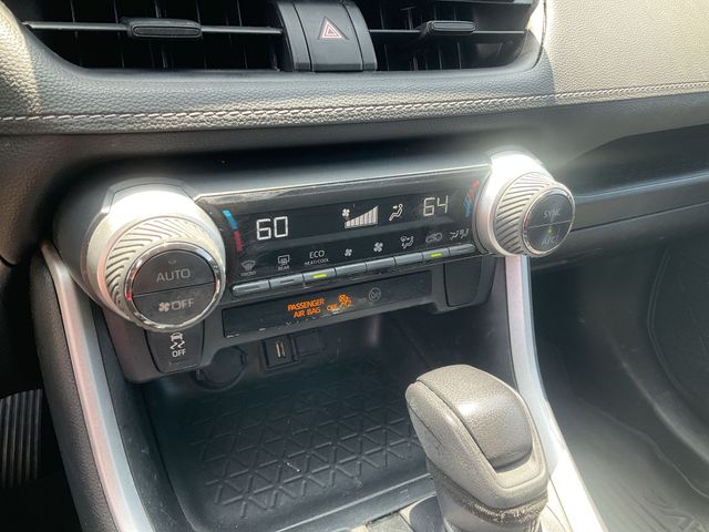 Thumbnail: 2021 Toyota RAV4 - 26