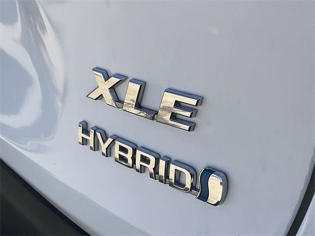 Thumbnail: 2024 Toyota RAV4 - 6