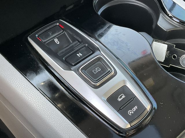 Thumbnail: 2018 Honda Pilot - 13