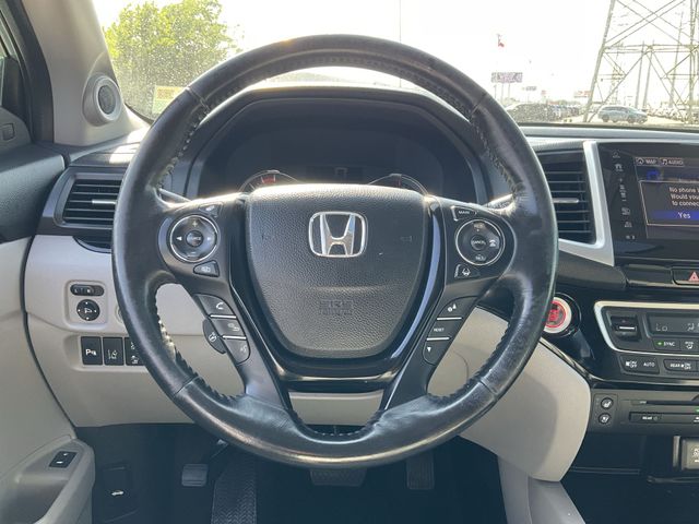 Thumbnail: 2018 Honda Pilot - 11
