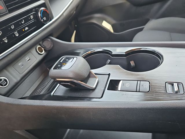 Thumbnail: 2023 Nissan Rogue - 15