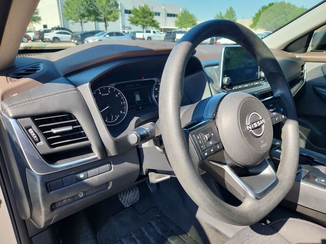 Thumbnail: 2023 Nissan Rogue - 2