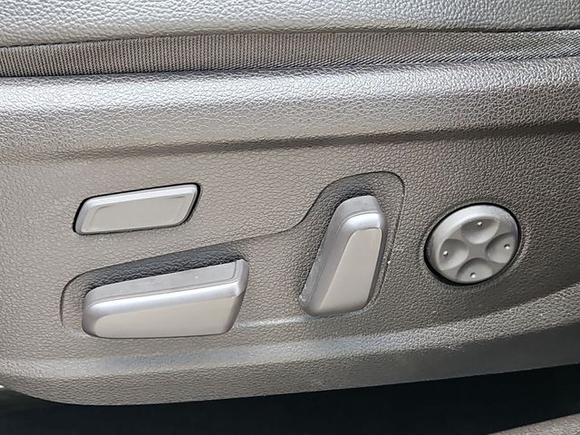 Thumbnail: 2019 Hyundai Santa Fe - 24