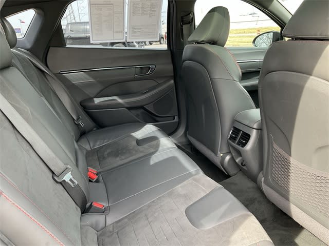 Thumbnail: 2022 Hyundai Sonata - 10