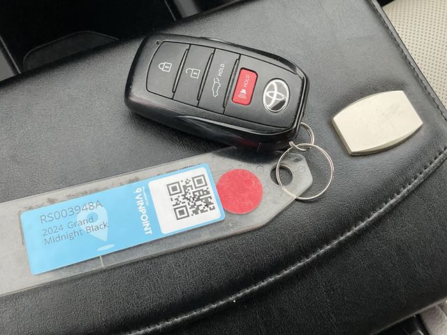 Thumbnail: 2024 Toyota Grand Highlander - 16