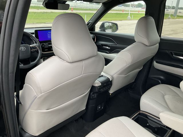 Thumbnail: 2024 Toyota Grand Highlander - 10