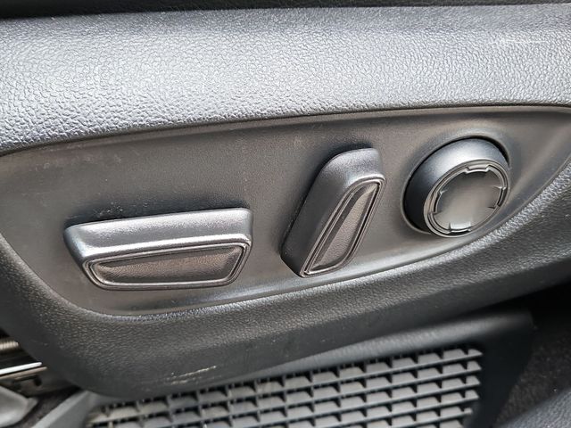 Thumbnail: 2021 Toyota Sienna - 24