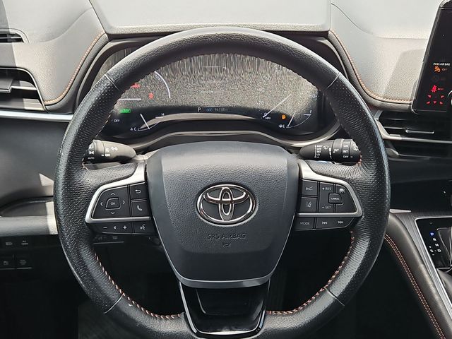 Thumbnail: 2021 Toyota Sienna - 12