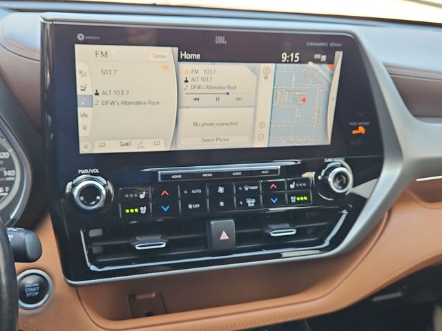 Thumbnail: 2021 Toyota Highlander - 14