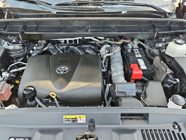 Thumbnail: 2021 Toyota Highlander - 7