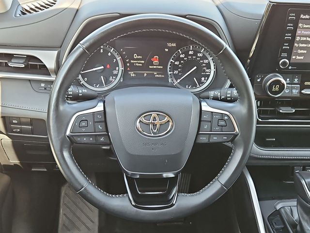 Thumbnail: 2021 Toyota Highlander - 14