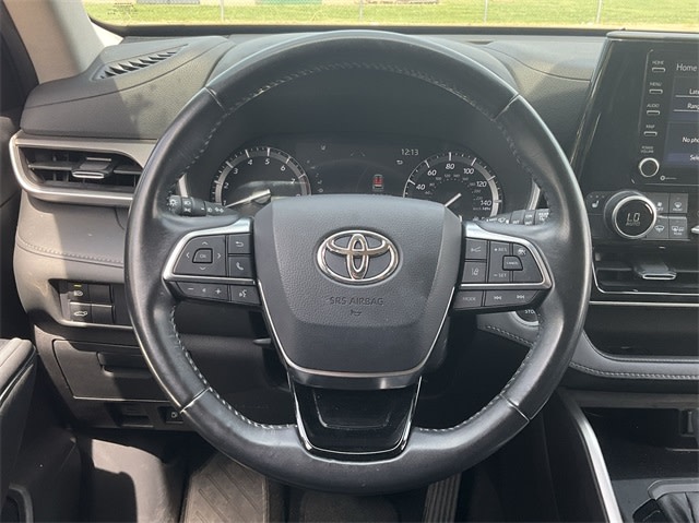 2021 Toyota Highlander XLE 8