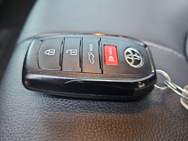 Thumbnail: 2026 Toyota Highlander - 17