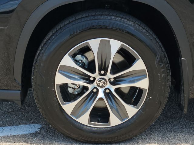 Thumbnail: 2026 Toyota Highlander - 7