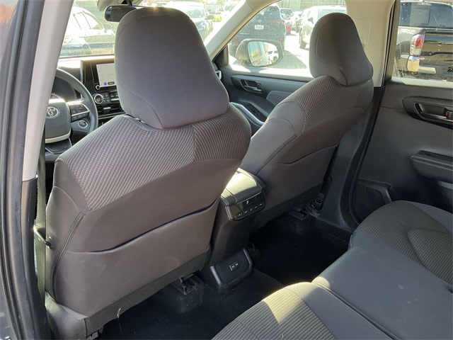 2023 Toyota Highlander L 9