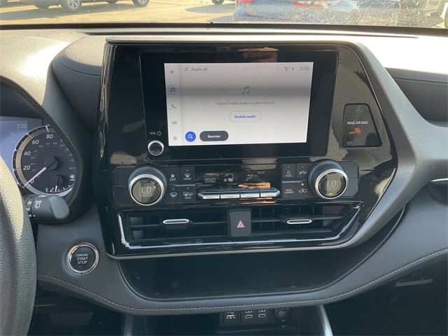 2023 Toyota Highlander L 11