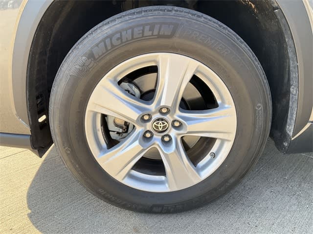 2023 Toyota Highlander L 5