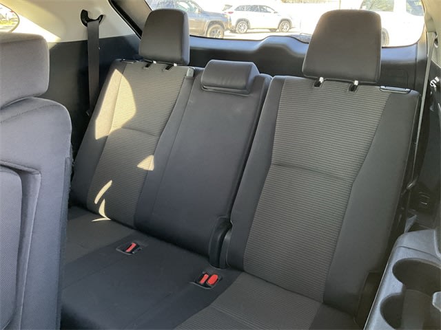 2023 Toyota Highlander L 22