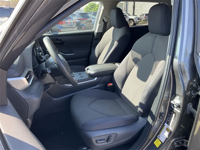 2023 Toyota Highlander L 7