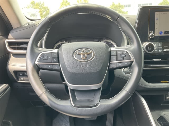 2023 Toyota Highlander XLE 11