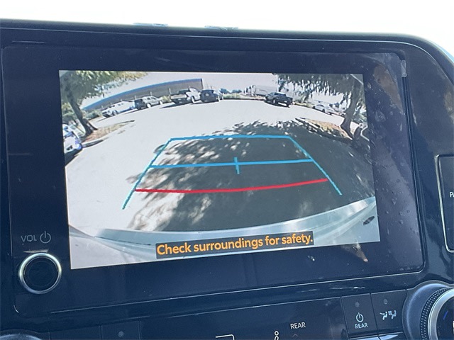 Thumbnail: 2023 Toyota Highlander - 27